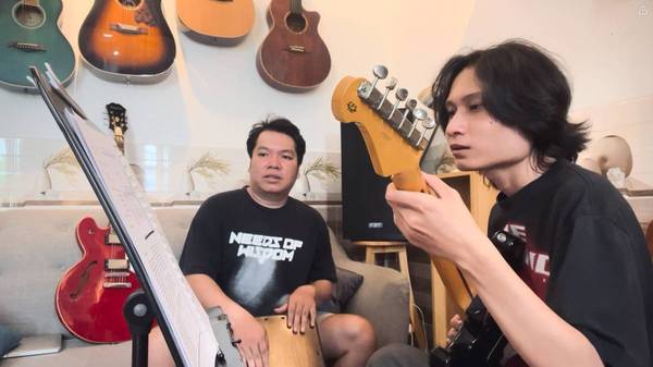 KHÔNG KHÍ BUỔI HỌC GUITAR FUNK CỰC PHIÊU CÙNG HỌC VIÊN TẠI LỚP NHẠC SUSE PHƯƠNG!